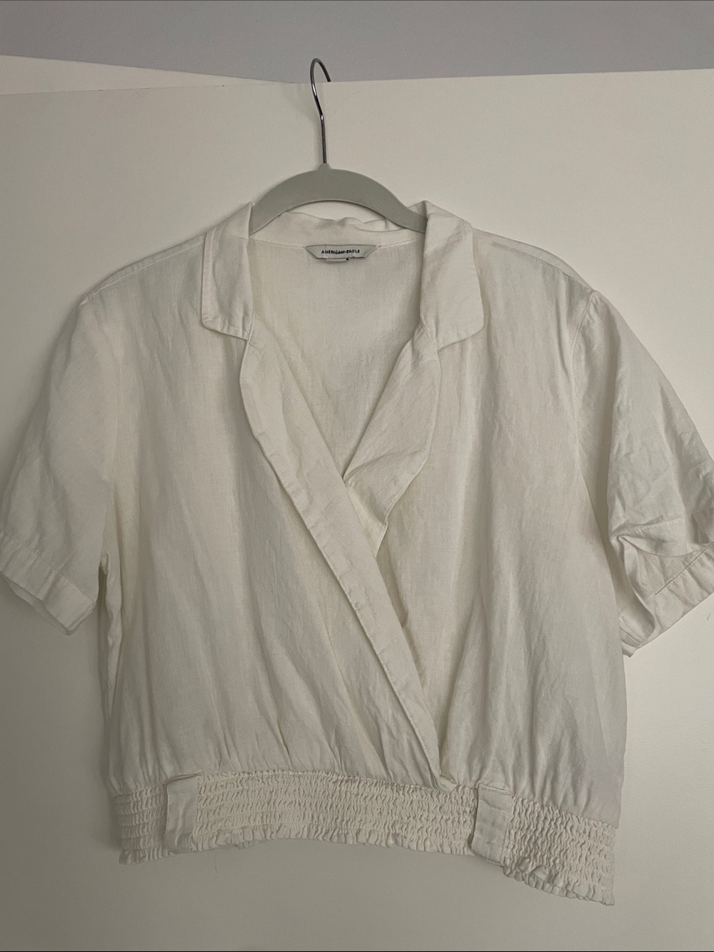 American Eagle white Short-Sleeve Cropped Blouse with Smocked Hem